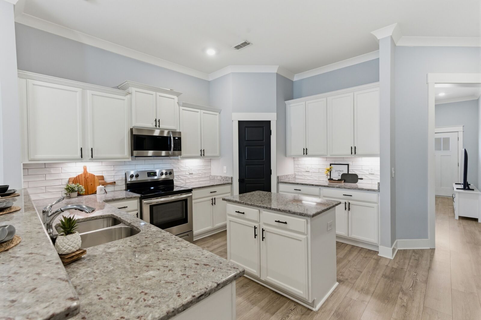 Property Photo: 2108 Halfmoon Way TN 37130