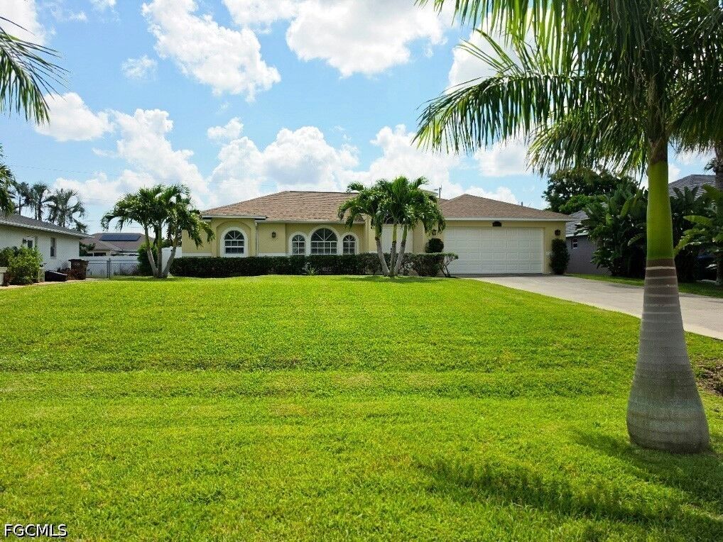 Property Photo: 4137 SW 10th Avenue FL 33914