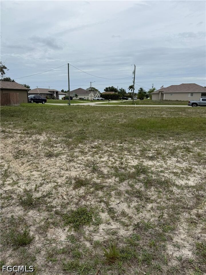 Property Photo: 1828 SW 32nd Street FL 33914