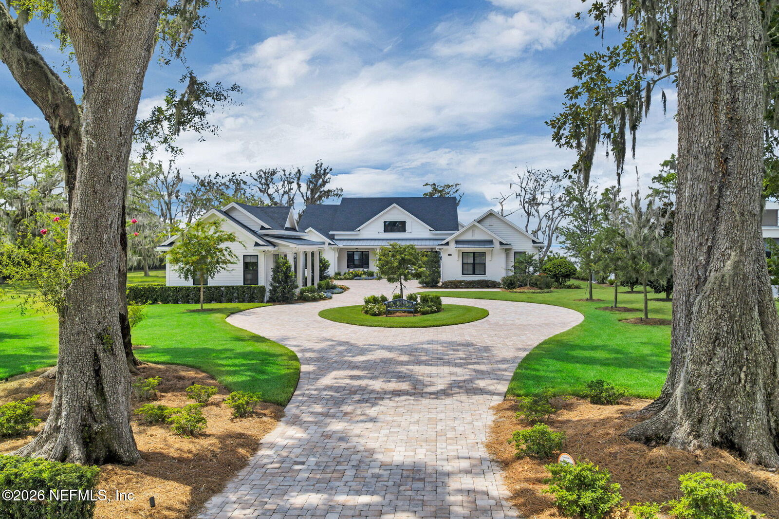Property Photo: 14242 River Story Drive FL 32223