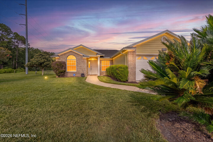 Property Photo:  12143 Silver Saddle Drive  FL 32258 