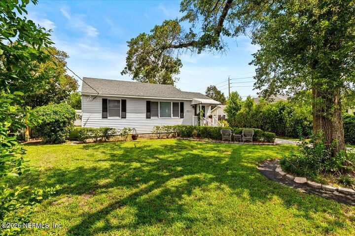 Property Photo: 4511 Cambridge Road FL 32210