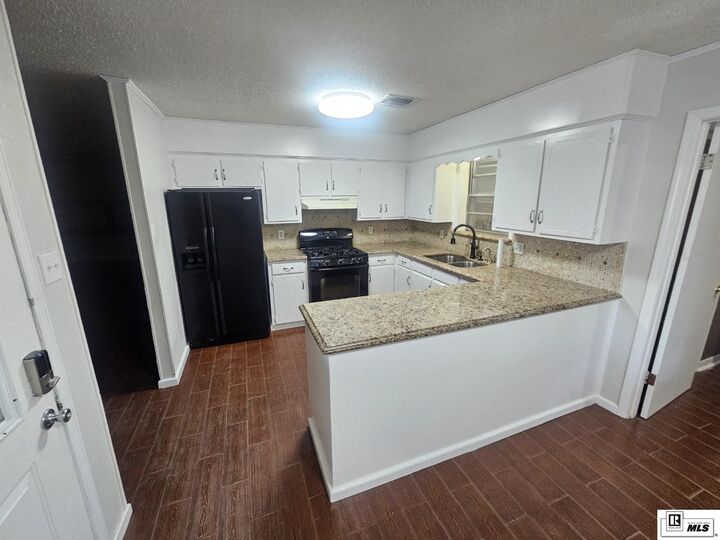Property Photo:  104 Lake Drive  LA 71291 