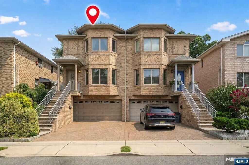 Property Photo:  233 Knox Avenue C0001  NJ 07010 