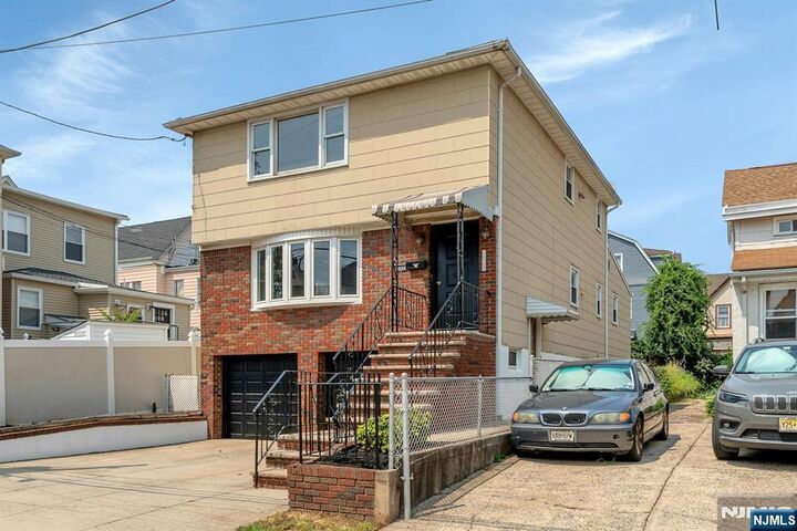 Property Photo:  502 Cross Street  NJ 07029 