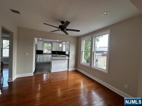 Property Photo:  195 Closter Dock Road 2nd Fl  NJ 07624 