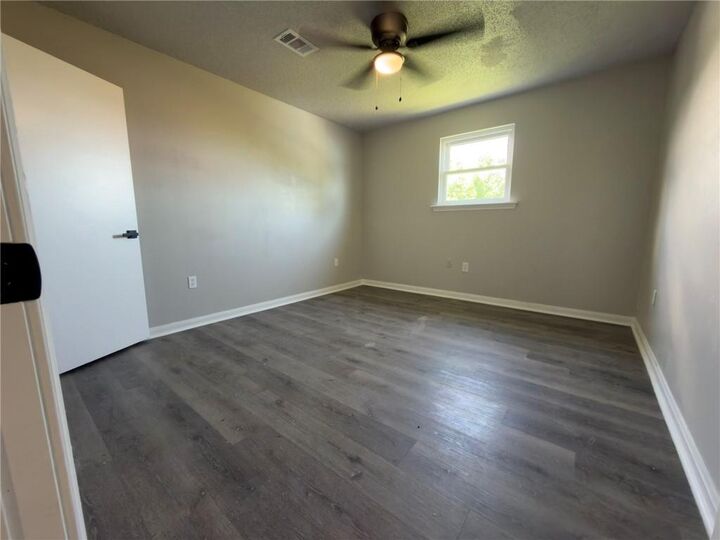 Property Photo:  1916 Feliciana Street  LA 70117 