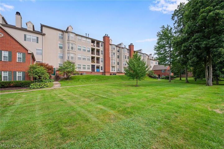 Property Photo:  240 Fox Hollow Dr. 403  OH 44124 