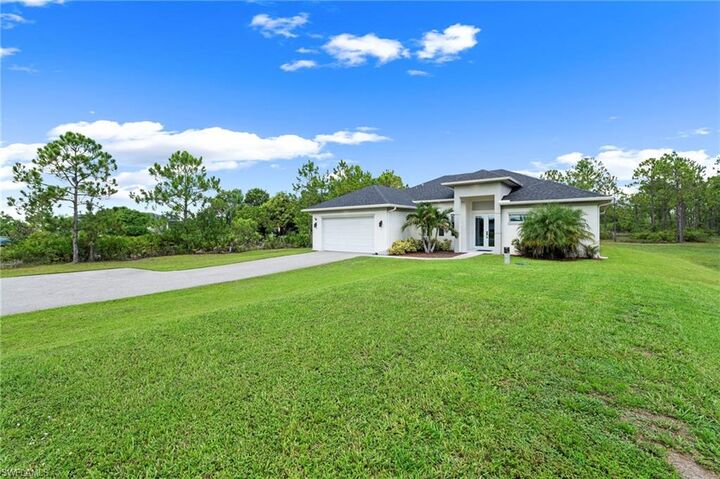 Property Photo:  4219 58th Ave NE  FL 34120 