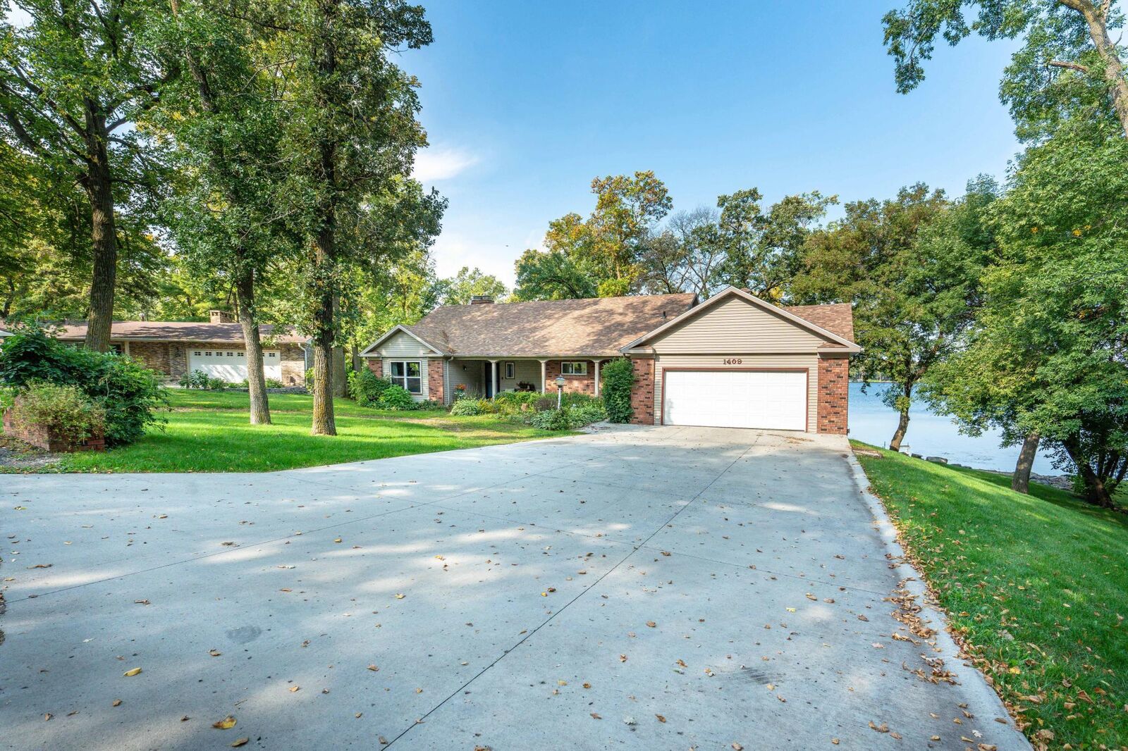 Property Photo:  1409 Hoot Lake Drive  MN 56537 
