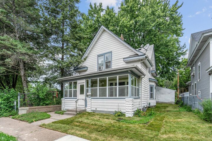 Property Photo:  779 Thomas Avenue  MN 55104 