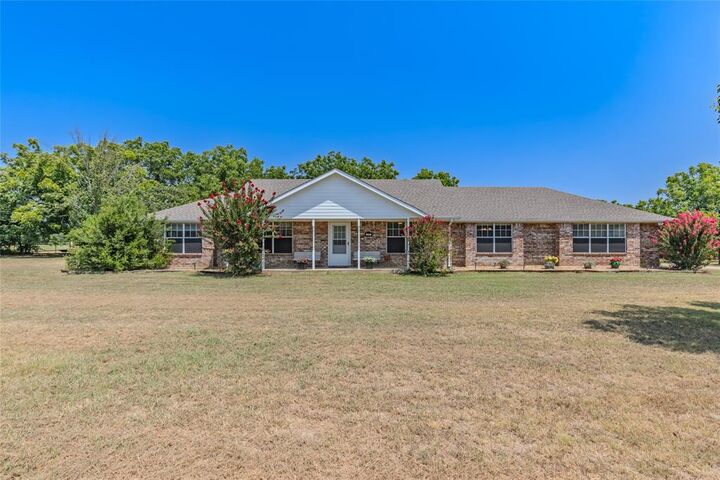 Property Photo: 4886 White Rock TX 75453
