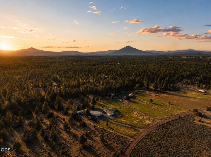 Property Photo:  69435 Hinkle Butte Drive  OR 97759 
