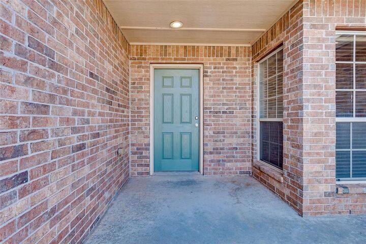 Property Photo: 4812 SE 52nd Street OK 73135