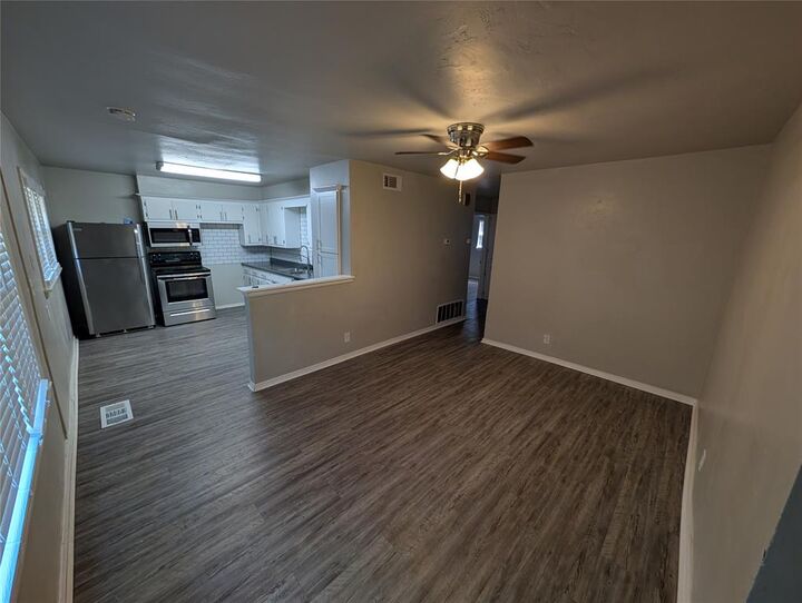Property Photo: 1614 Iowa Street OK 73069