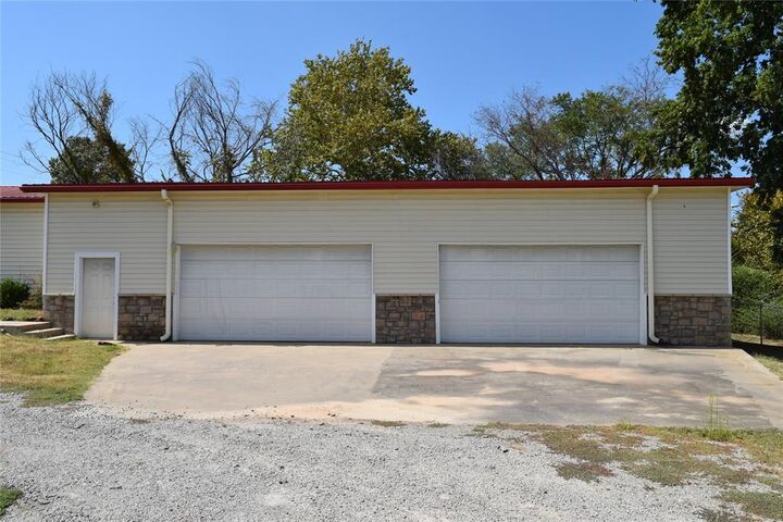Property Photo: 428599 Texanna Road OK 74455