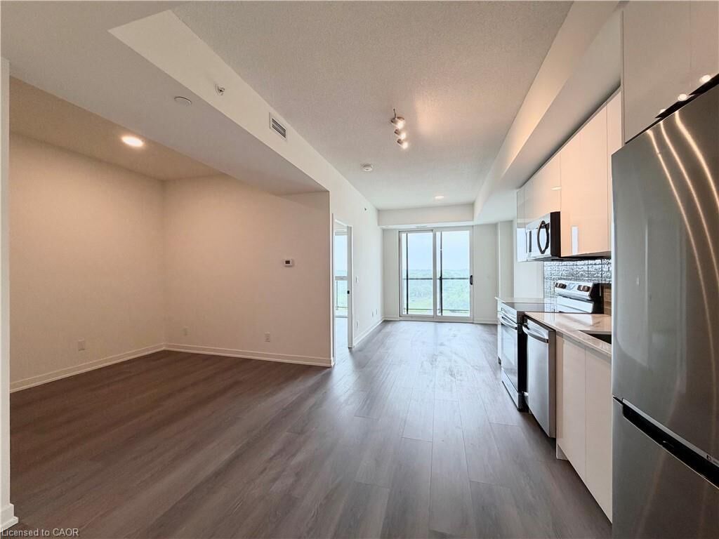 Property Photo: 33 Erie Avenue 1115 ON N3S 0K7