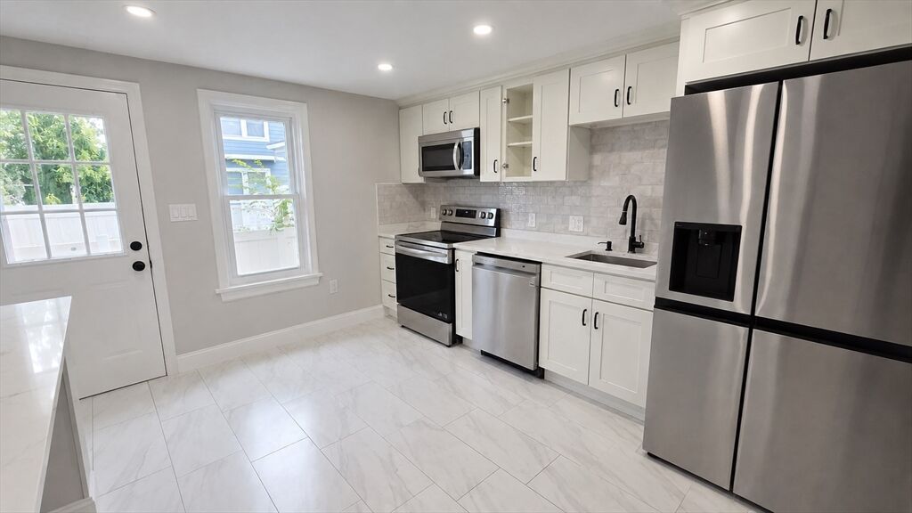 Property Photo: 90 Light St 15 MA 01902