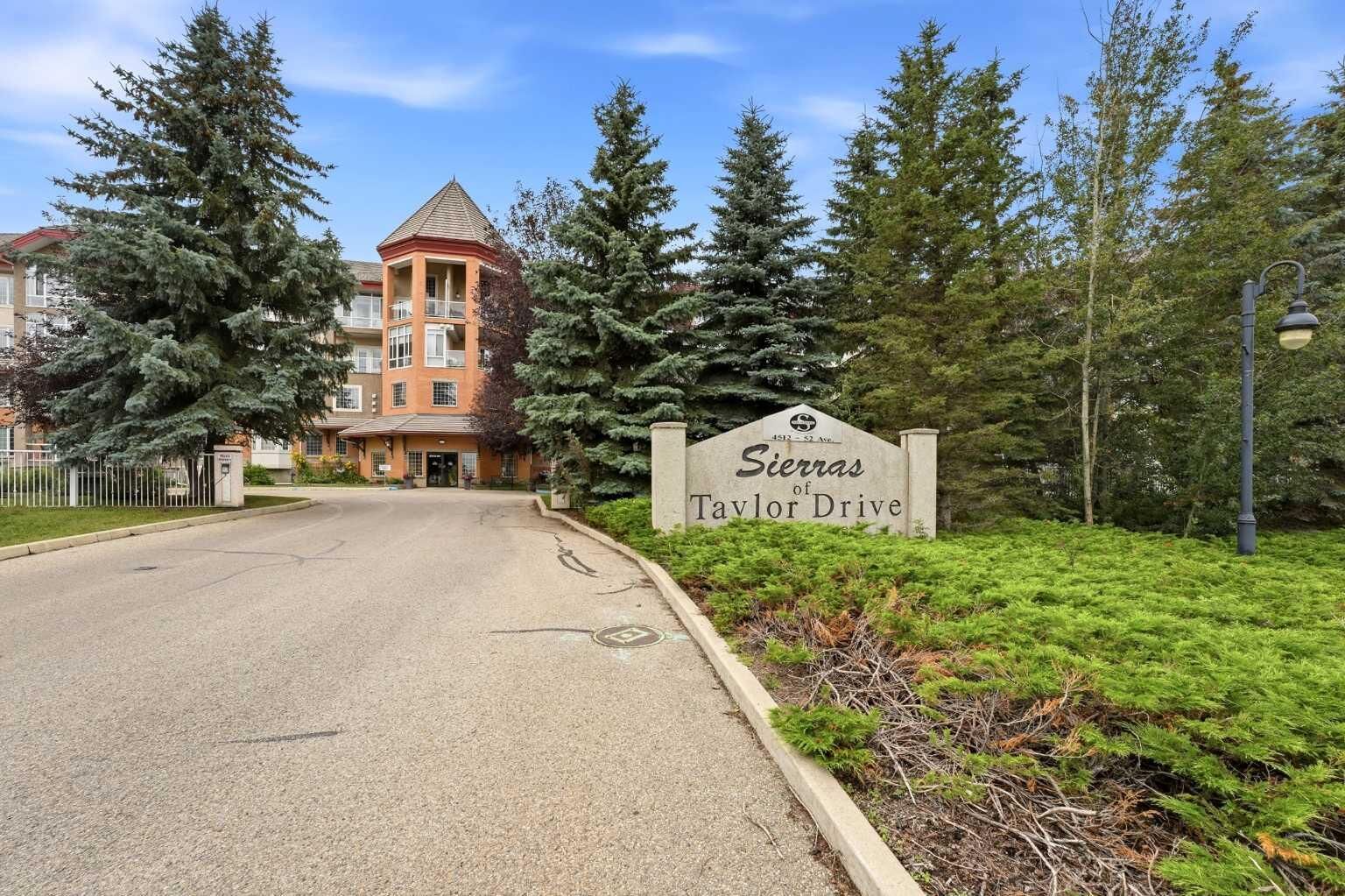 Property Photo: 4512 52 Avenue 422 AB T4N 6B9