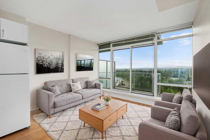 Property Photo: 30 Brentwood Common NW 811 AB T2L 2J9