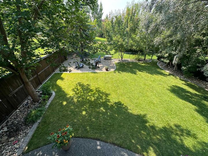 Property Photo:  64 Riverwood Manor W  AB T1K 7Y2 
