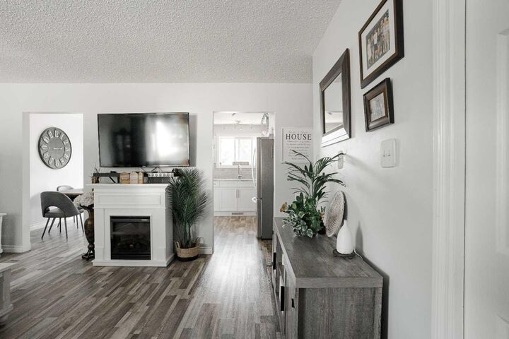 Property Photo: 114 Hilltop Crescent AB T9H 3V4