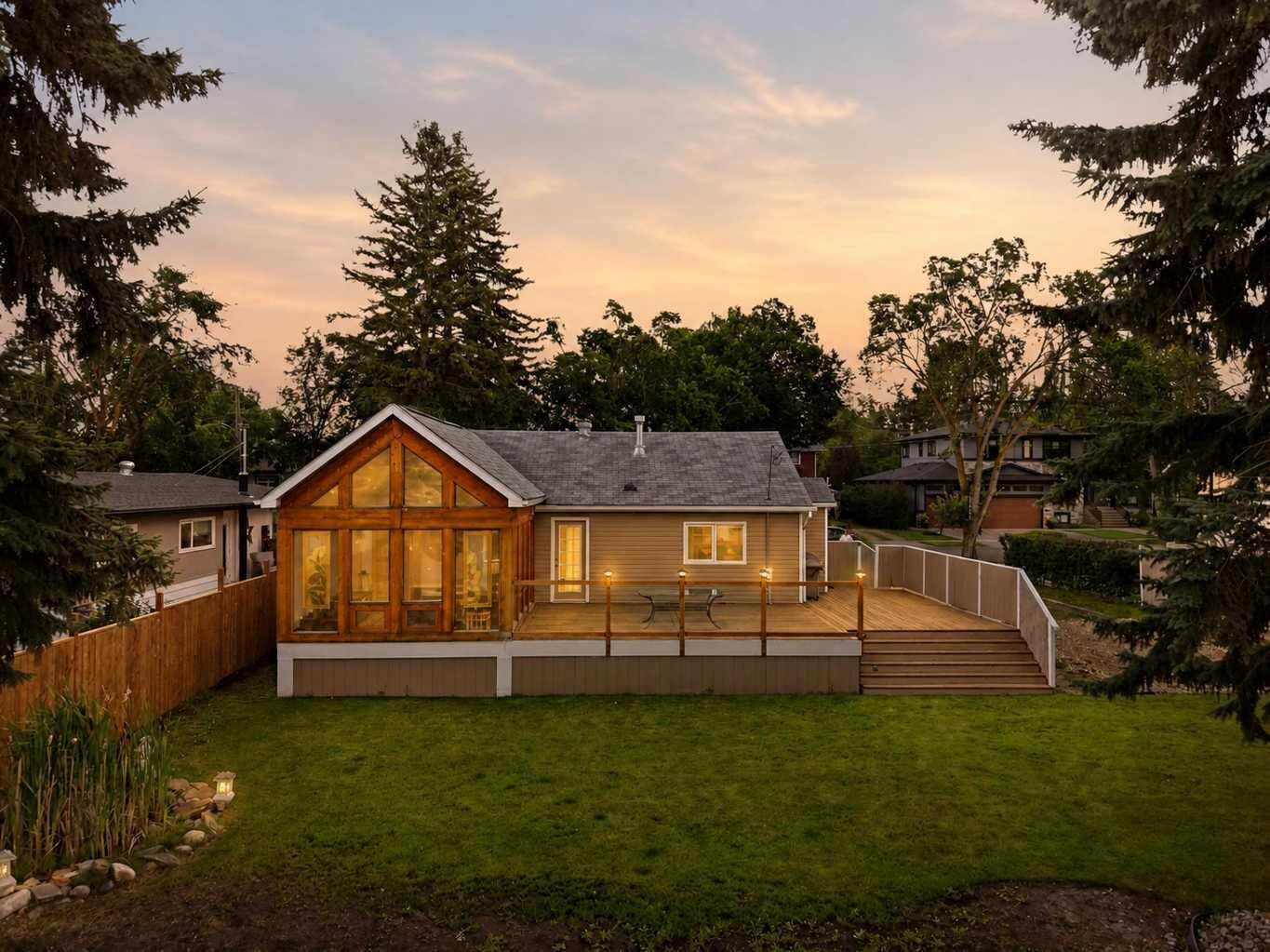 Property Photo: 3742 44 Avenue AB T4N 3H5