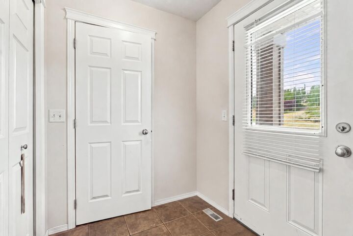 Property Photo: 106 Panamount Drive NW AB T3K 6K3