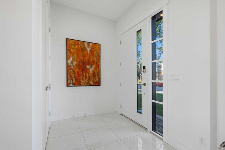 Property Photo: 3308 2 Street NW AB T2K 0X9
