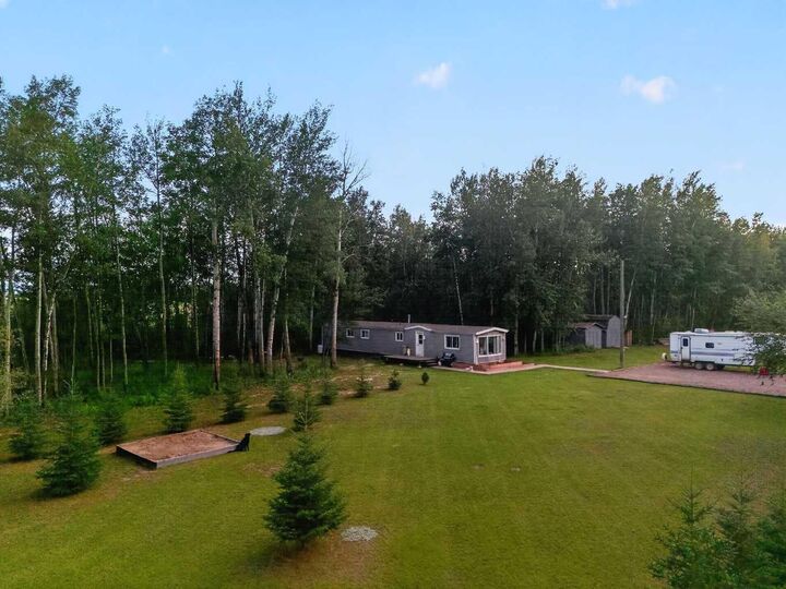 Property Photo: 14107 Township Rd 1060 AB T0H 2H0