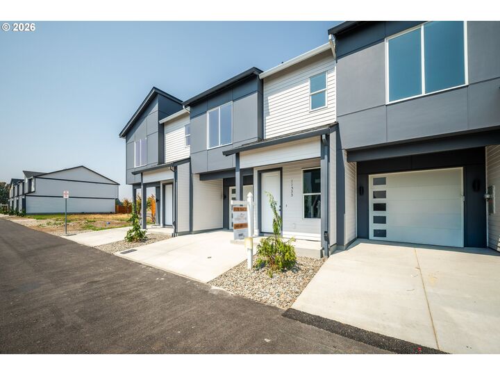 Property Photo: 11533 NE 71st St WA 98662