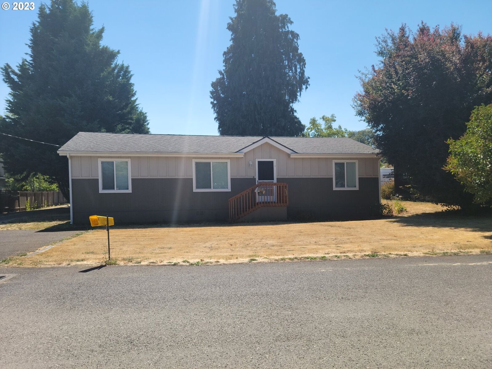 Property Photo: 34094 SE Elm Street OR 97056