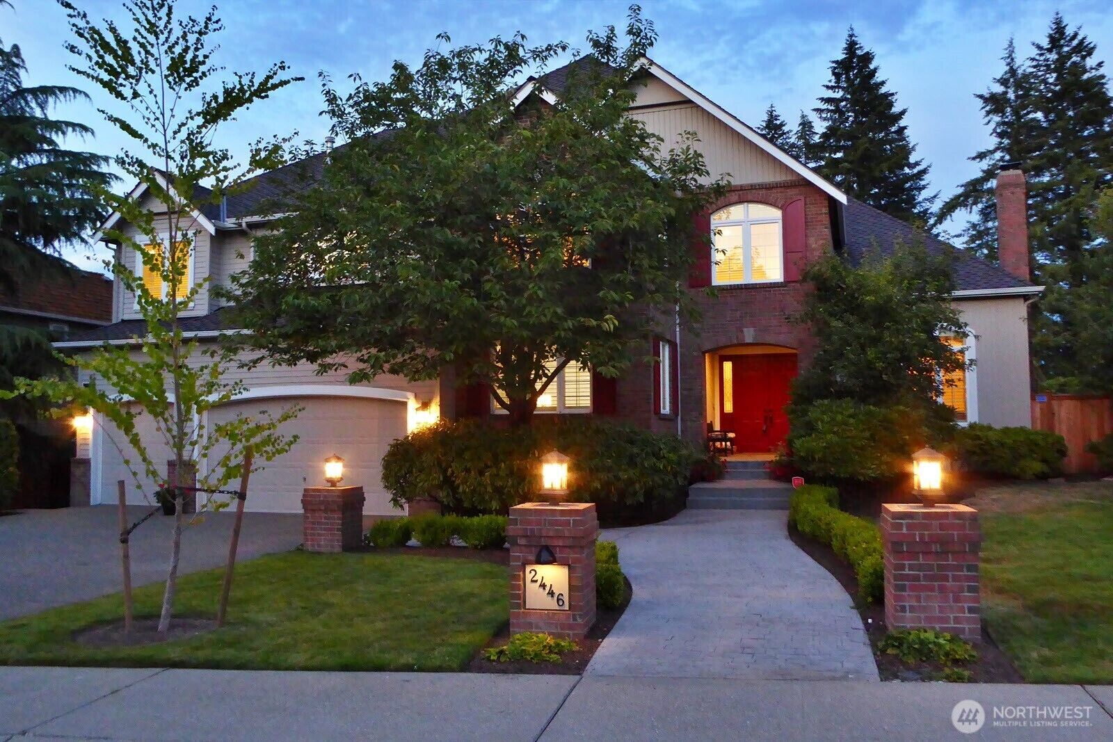 Property Photo:  2446  279th Drive SE  WA 98075 