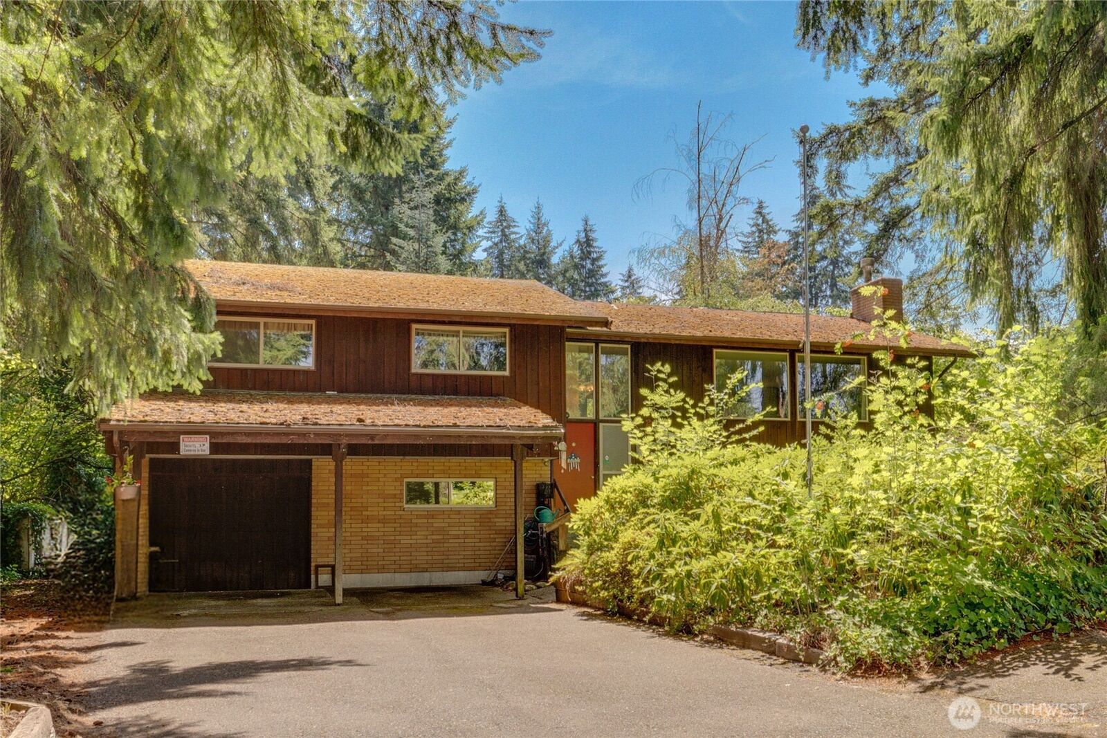 Property Photo: 2118 80th Street E WA 98404