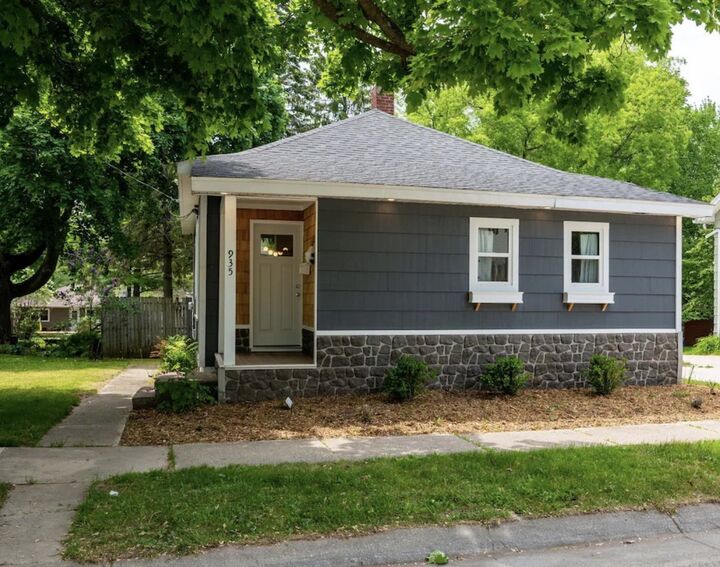 Property Photo:  935 Quincy Street  WI 54235 