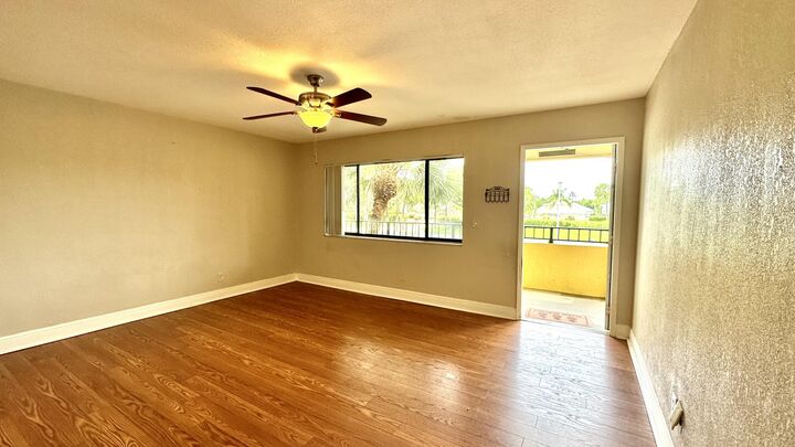 Property Photo: 1632 Meadows Circle W FL 33436
