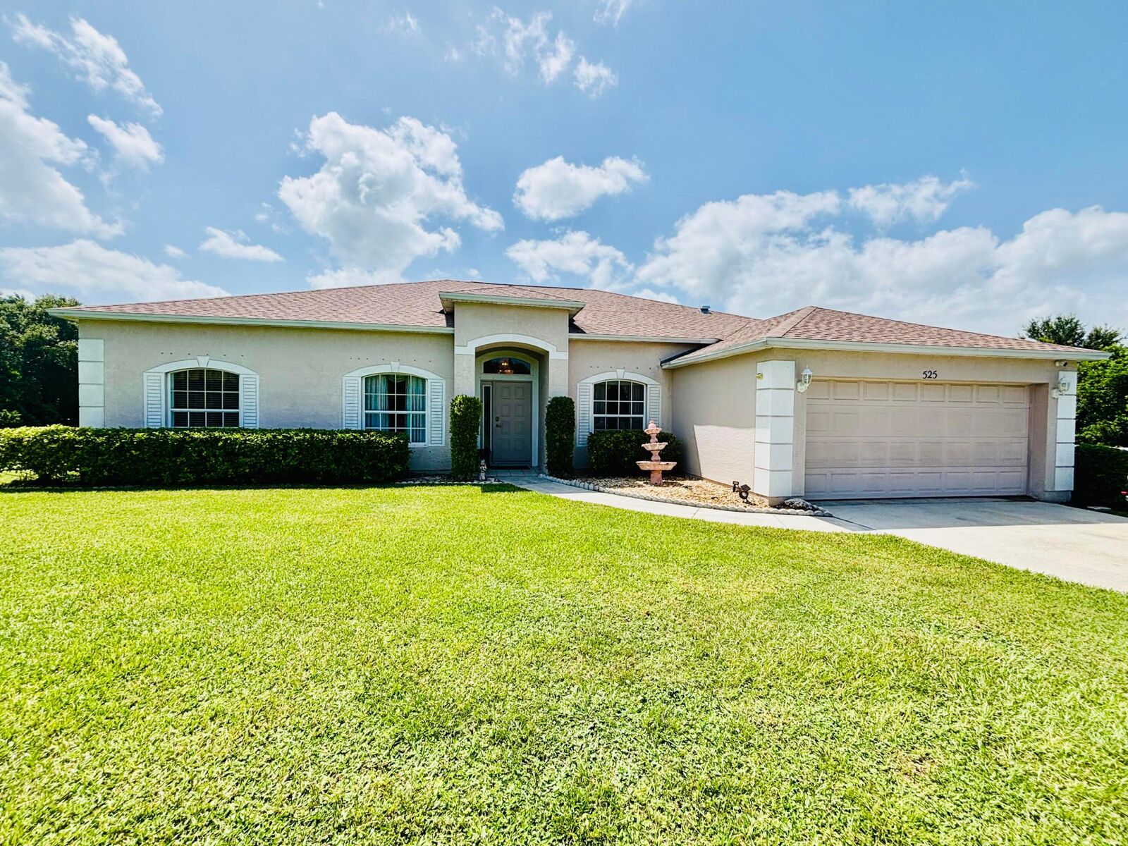 Property Photo: 525 Hartman Road FL 34947