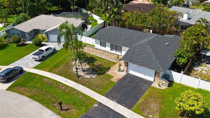 Property Photo:  21732 Little Bear Way  FL 33428 