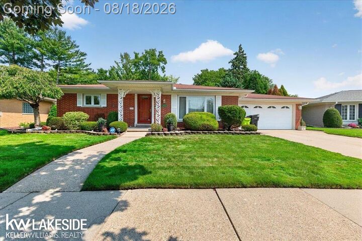 Property Photo: 19427 Candlelight Drive MI 48066
