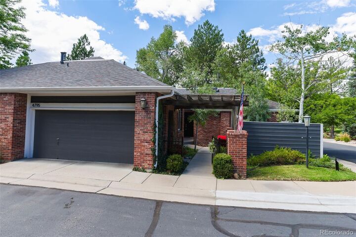 Property Photo:  4795 E Pinewood Circle  CO 80121 