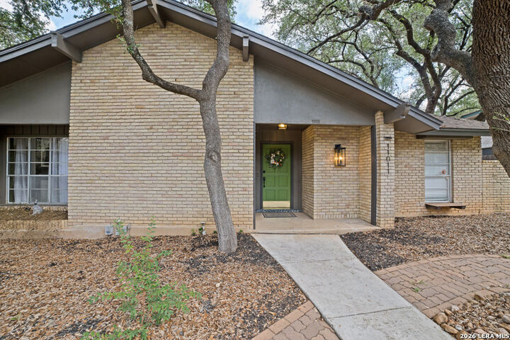 Property Photo: 11011 Whispering Wind TX 78230