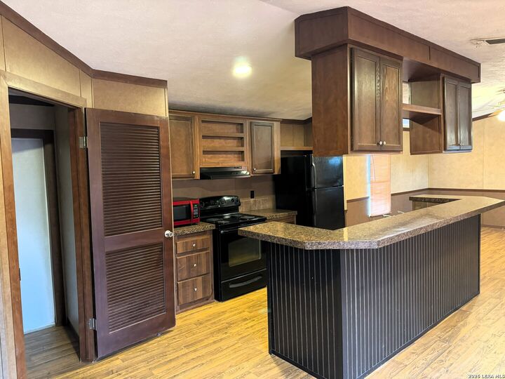 Property Photo: 385 W County Road 5719 TX 78016
