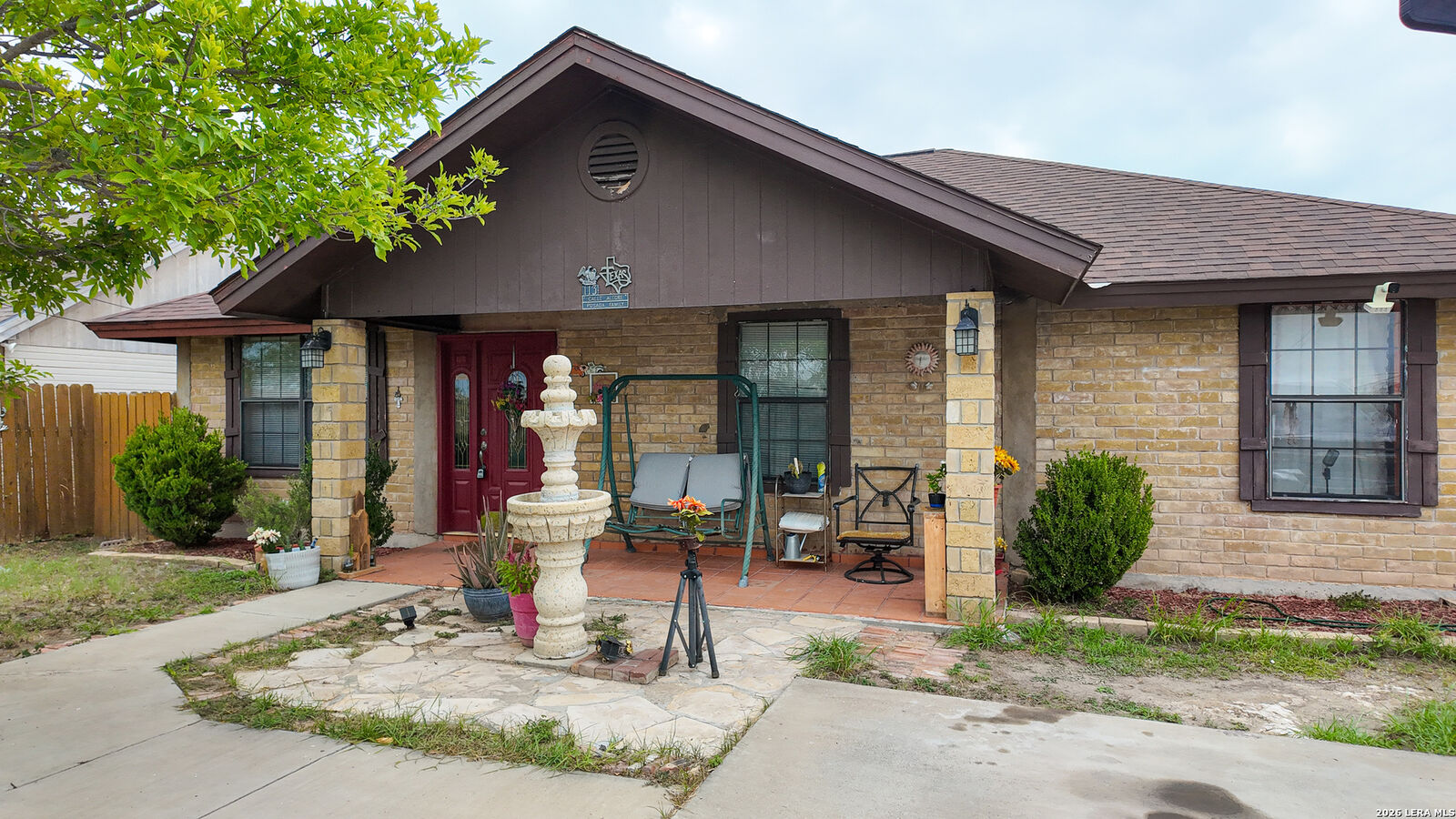 Property Photo:  113 Calle Alegre  TX 78852 