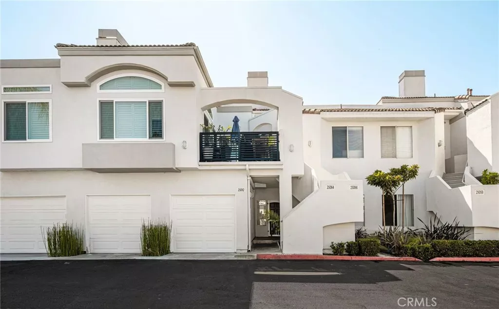 Property Photo:  25062 El Carrizo  CA 92677 