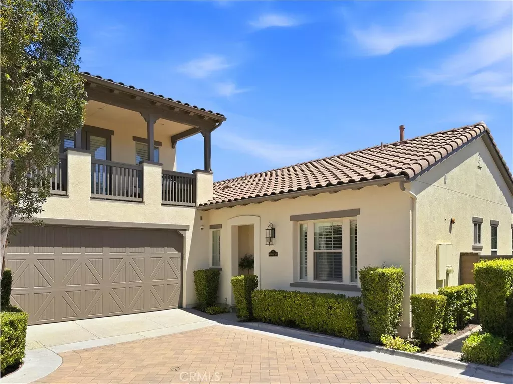 Property Photo:  6 Buscar Street  CA 92694 