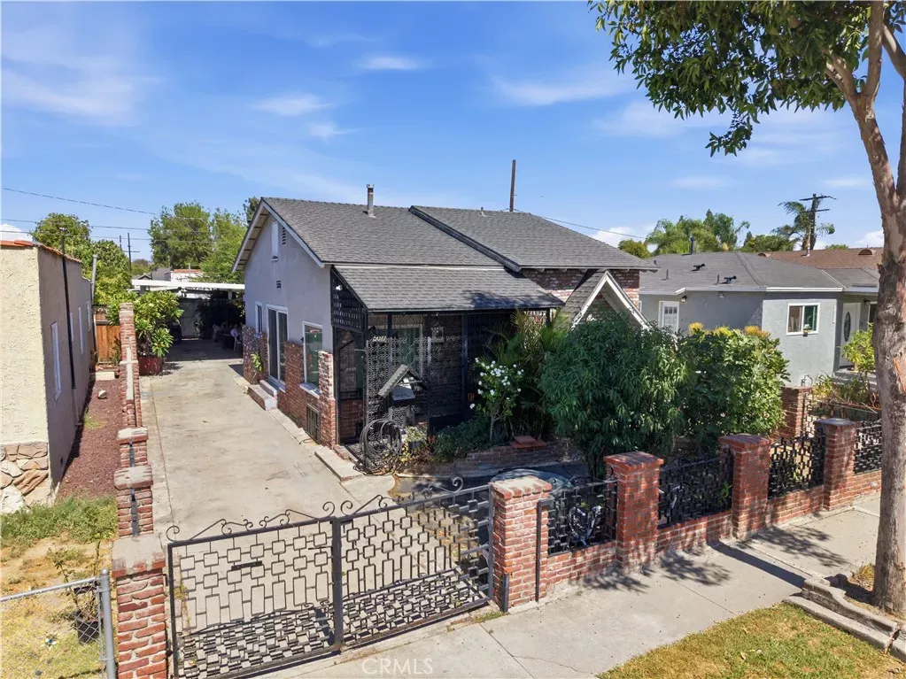 Property Photo:  5017 Harbor  CA 90040 