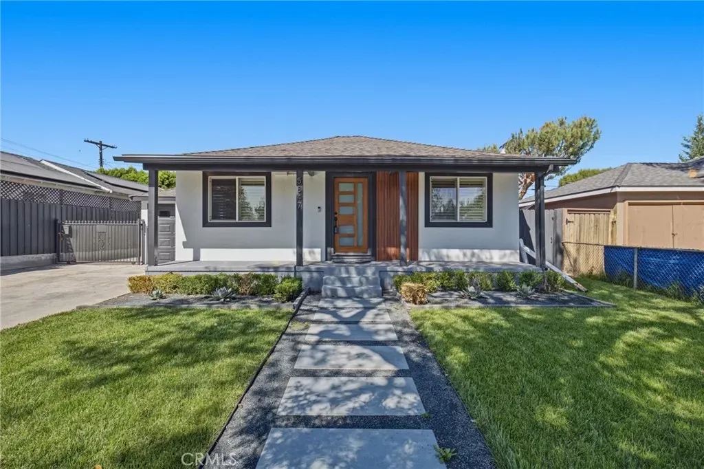 Property Photo:  5847 Texhoma Avenue  CA 91316 
