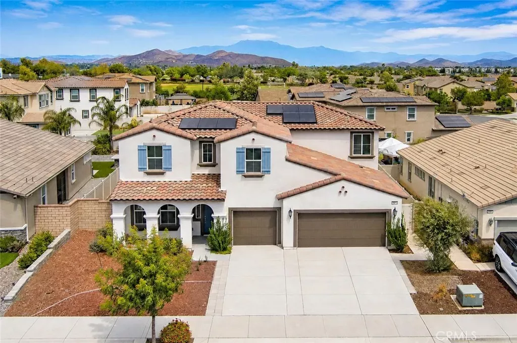 Property Photo:  29832 Urtica Court  CA 92584 