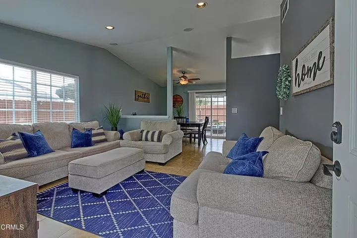 Property Photo: 861 Calle Camelia CA 93010