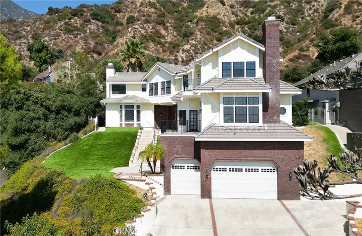 Property Photo:  505 Lotus  CA 91024 
